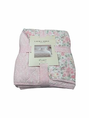 Laura Ashley Full/Queen Pink Rose Reversible Soft Quilt ~ Quartet Pink